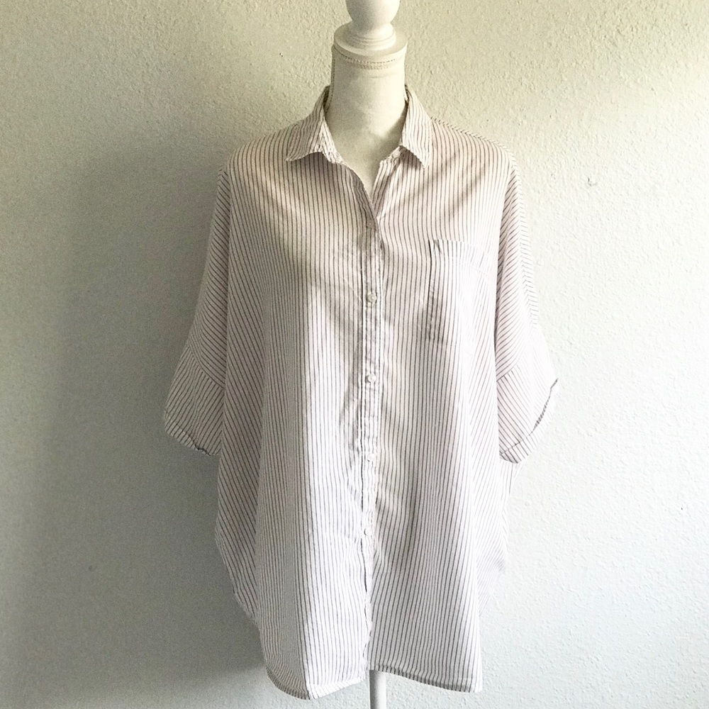 • a&f oversized button-up •